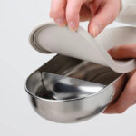 Halvvarm Food container w lid and divider - Image 4