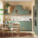 Wall cabinet horizontal w 2 doors - Image 2